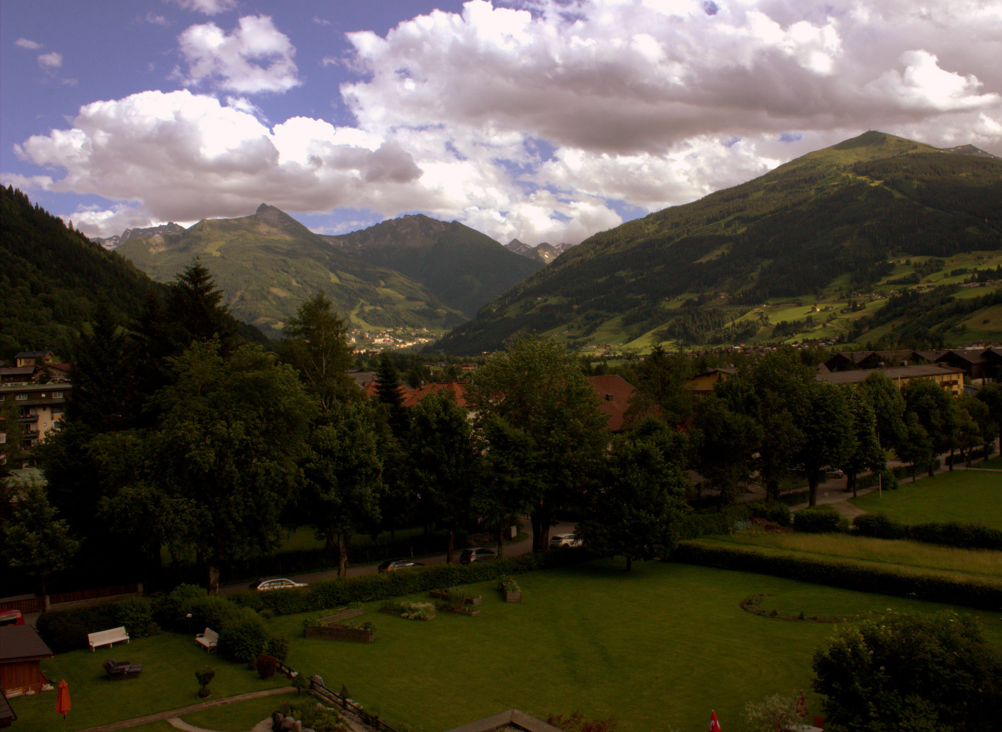 Hotel Germania Gastein - Ganzjaehrig Inklusive Alpentherme Gastein & Sommersaison Inklusive Gasteiner Bergbahnen Bad Hofgastein Luaran gambar